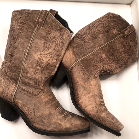 Women’s Leather Cowboy Boots - Picture 2 of 5